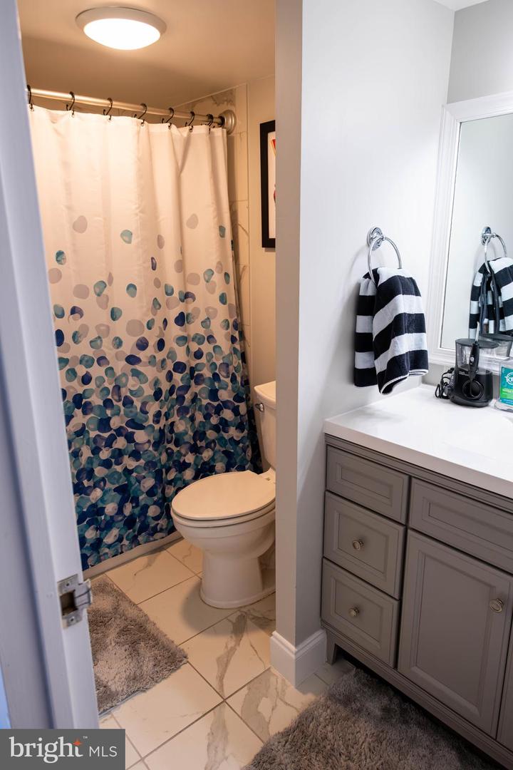205 E Joppa Rd #405 Property Photo 19