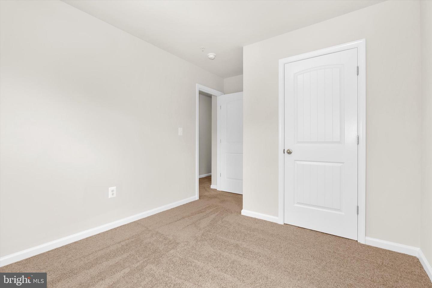 8111 Bartholomew Ct Property Photo 25