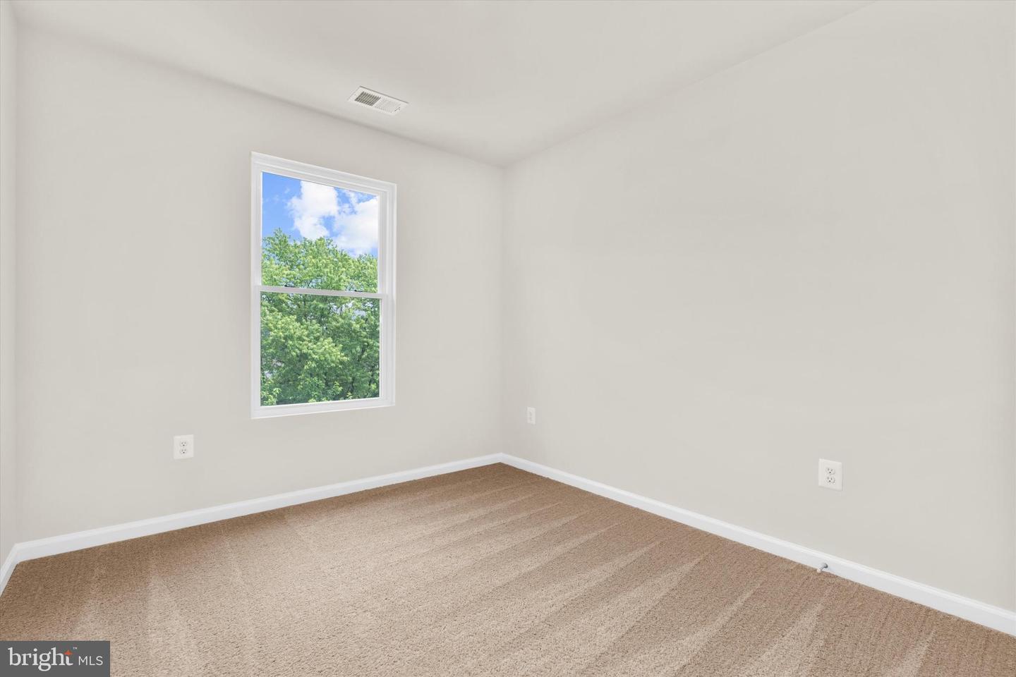 8111 Bartholomew Ct Property Photo 26