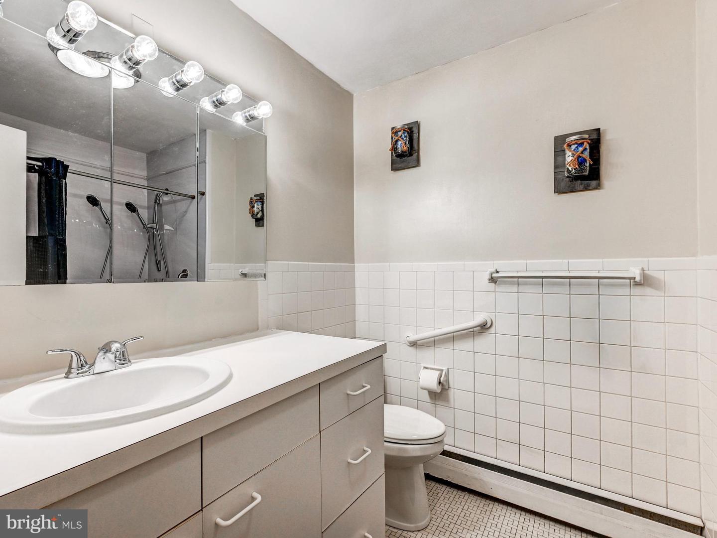 11 Slade #209 Property Photo 19