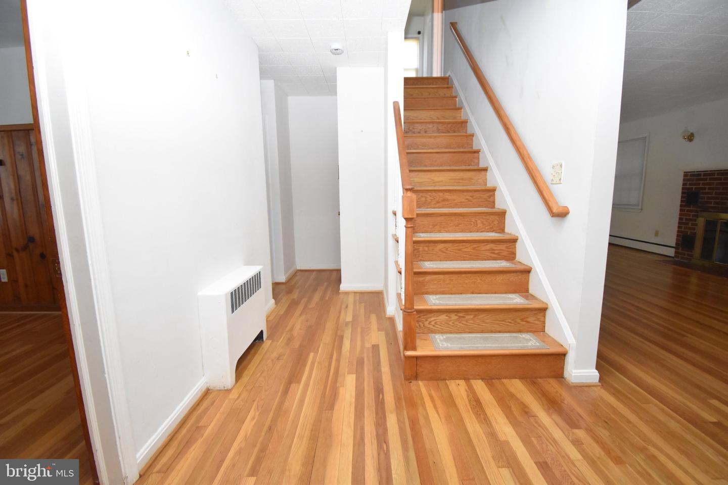 3403 N Rolling Rd Property Photo 6