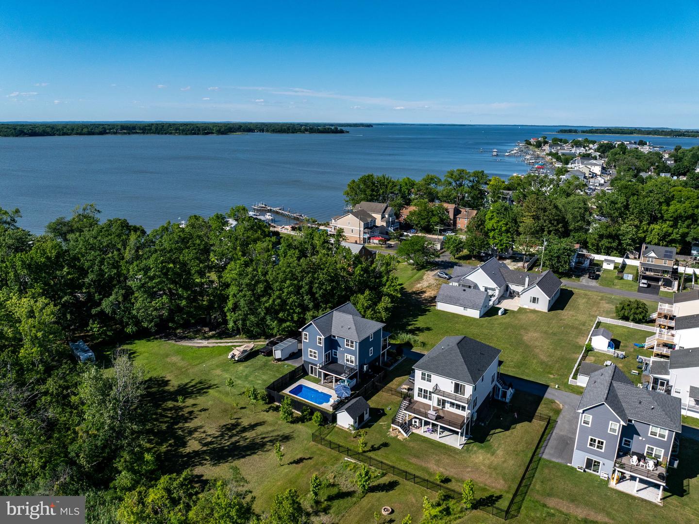8728 Millers Island Rd Property Photo 3