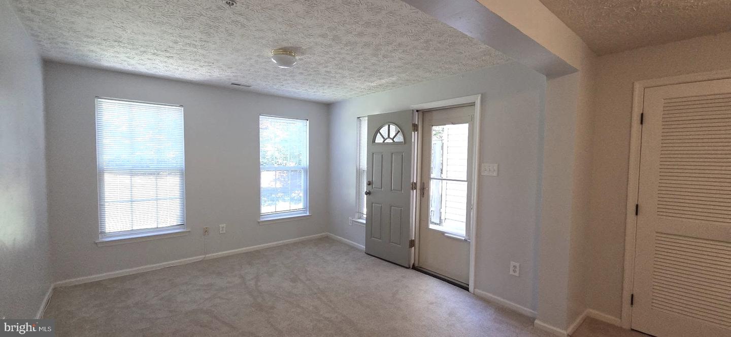 9776 Harvester Cir Property Photo 13