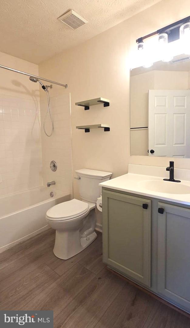 9776 Harvester Cir Property Photo 29