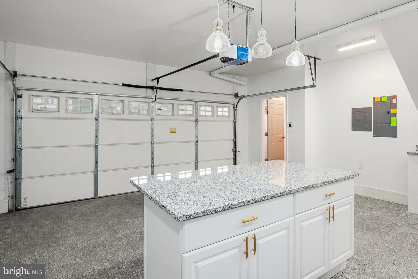 33 Greensborough Rd Property Photo 9