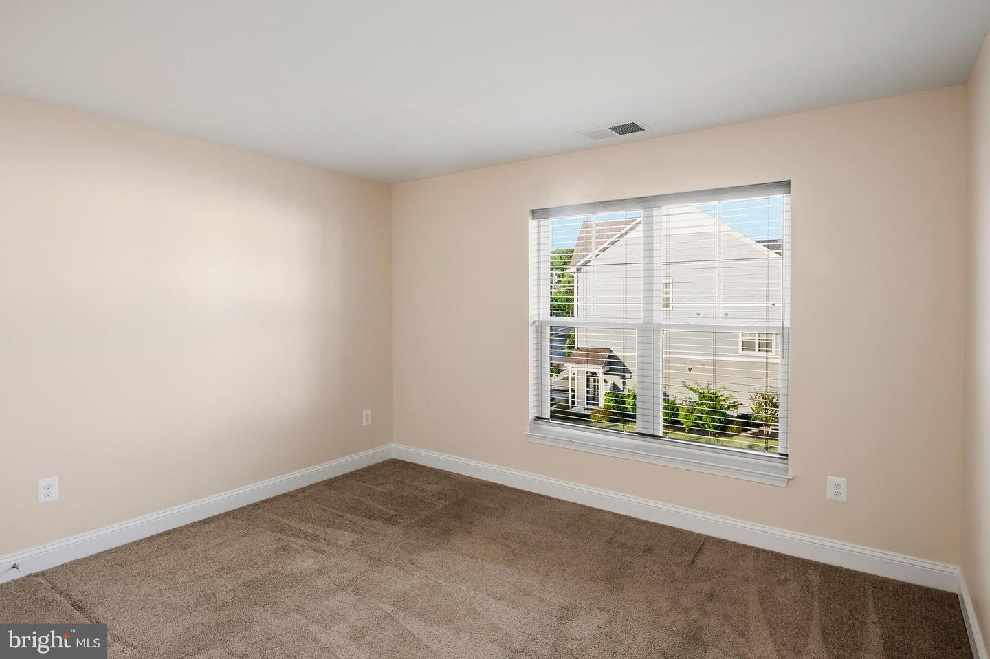 33 Greensborough Rd Property Photo 35