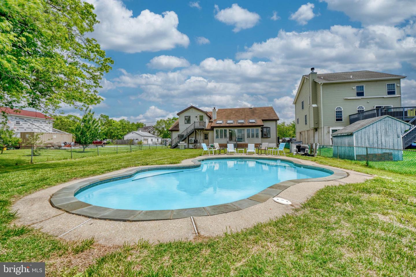 7810 Deboy Property Photo 3
