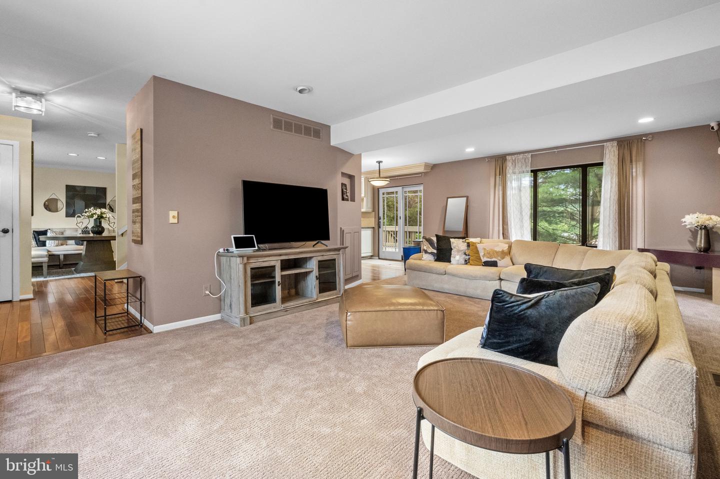 3 Oak Hill Ct Property Photo 1