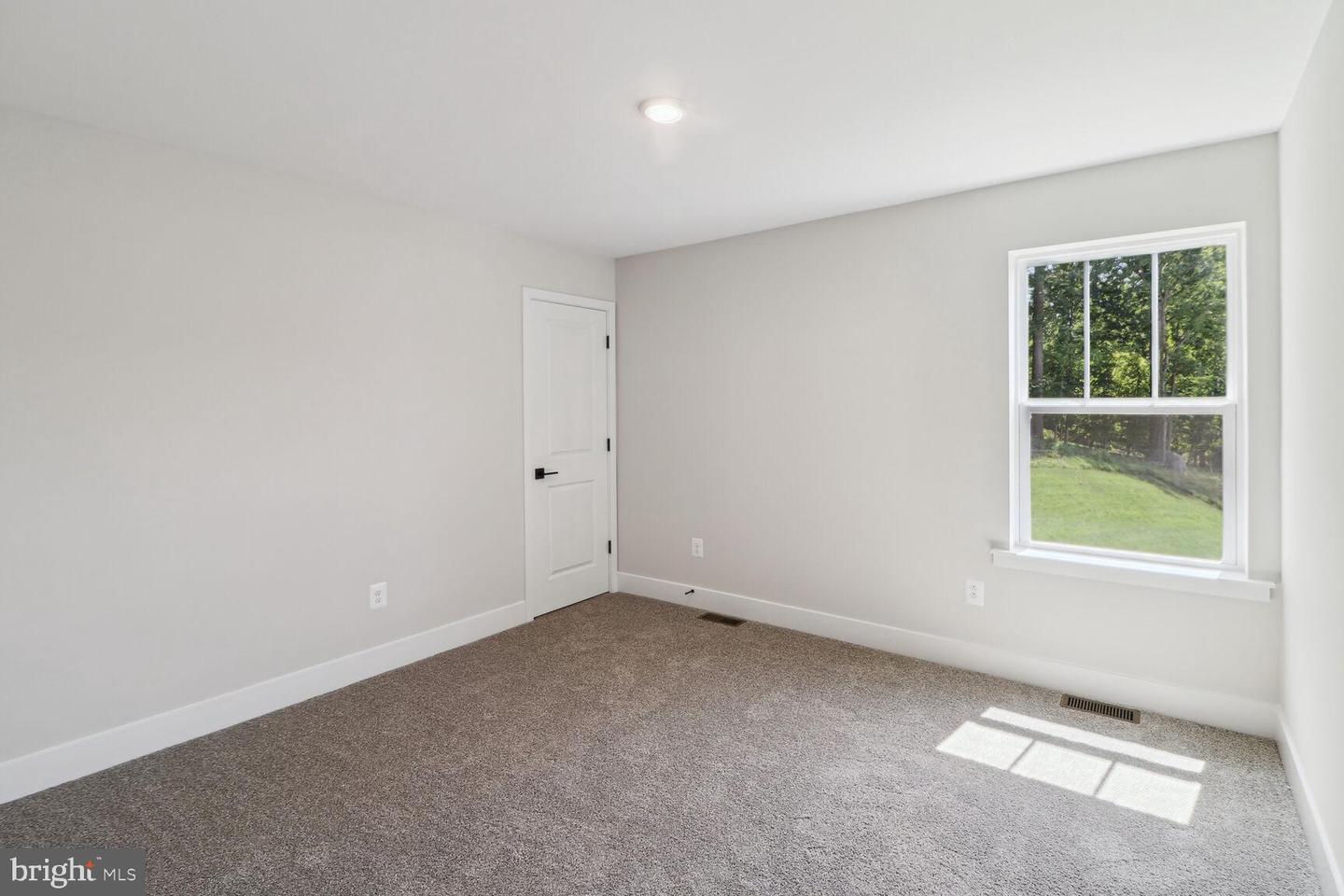4034 Milner Rd Property Photo 6