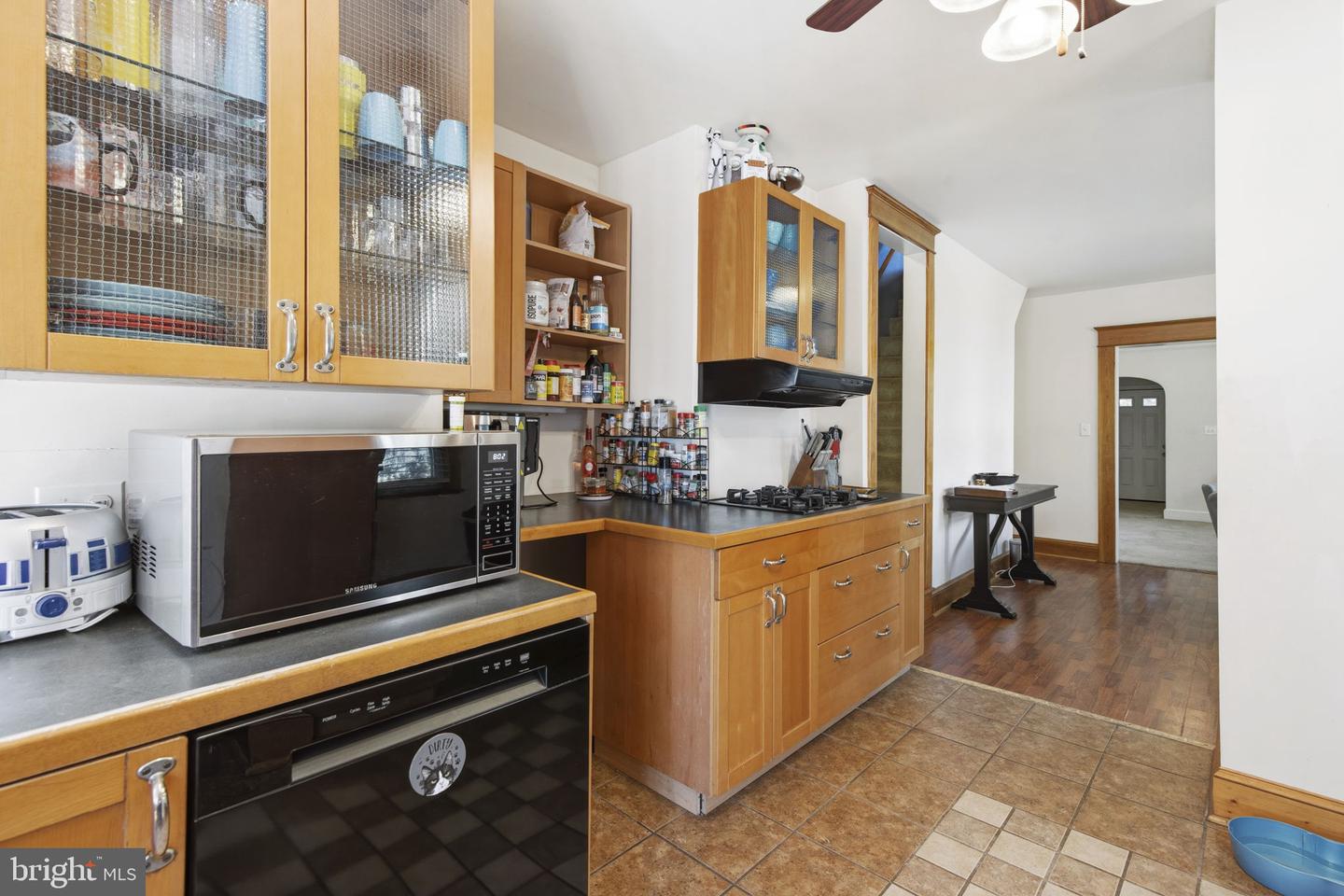 4413 Maple Ave Property Photo 5