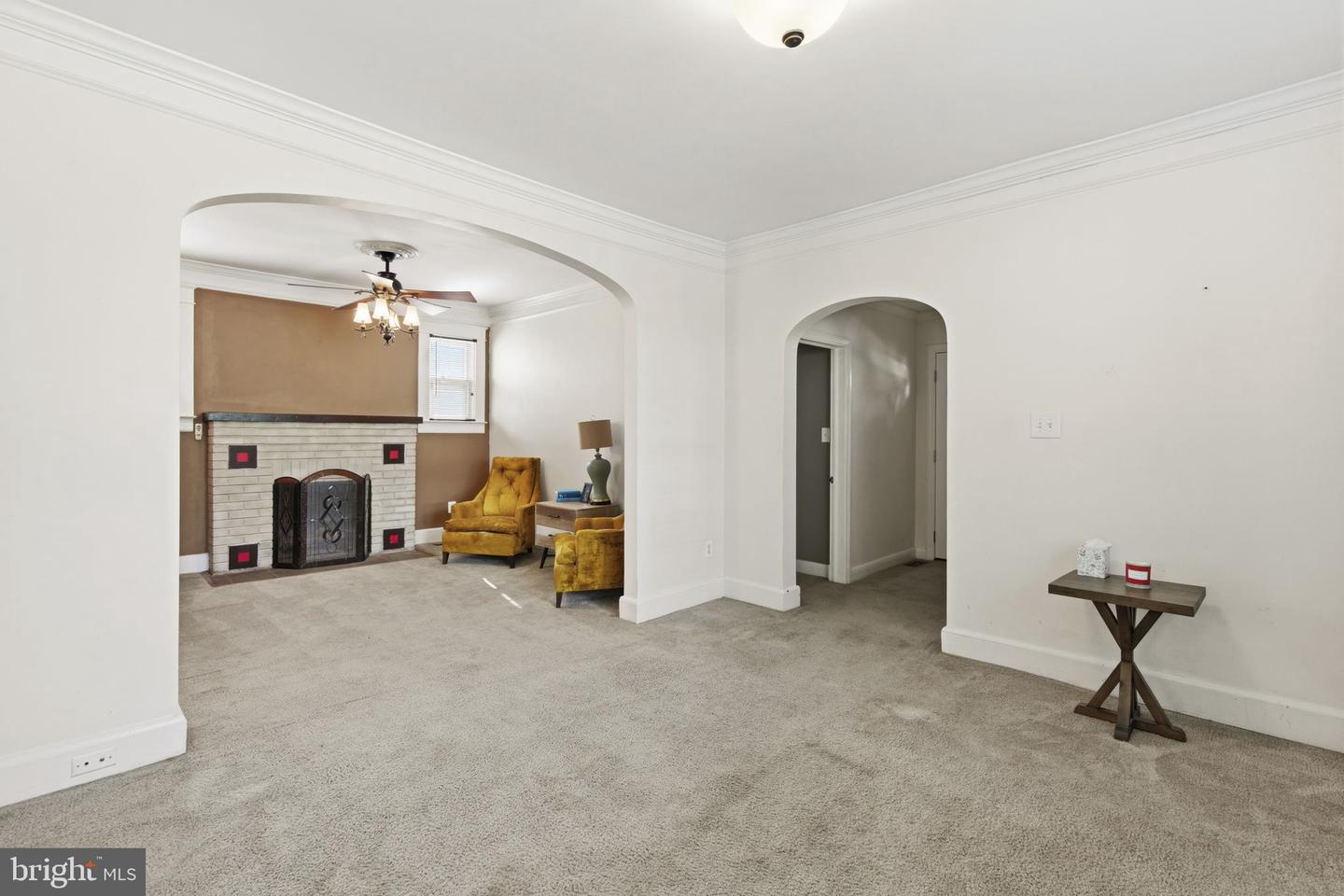 4413 Maple Ave Property Photo 10
