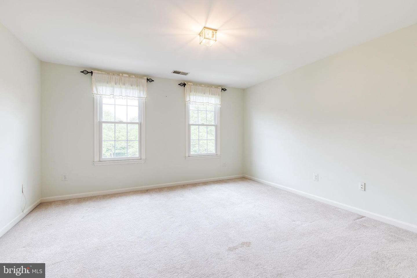 1146 Fairbanks Dr Property Photo 30