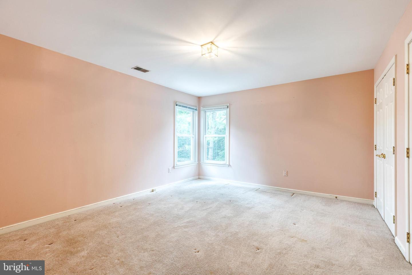1146 Fairbanks Dr Property Photo 32