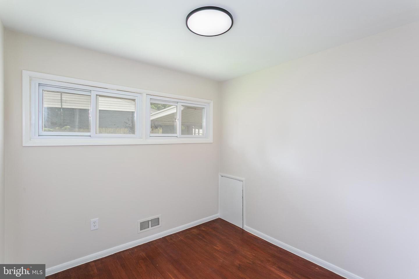 8703 Edgefield Rd Property Photo 15