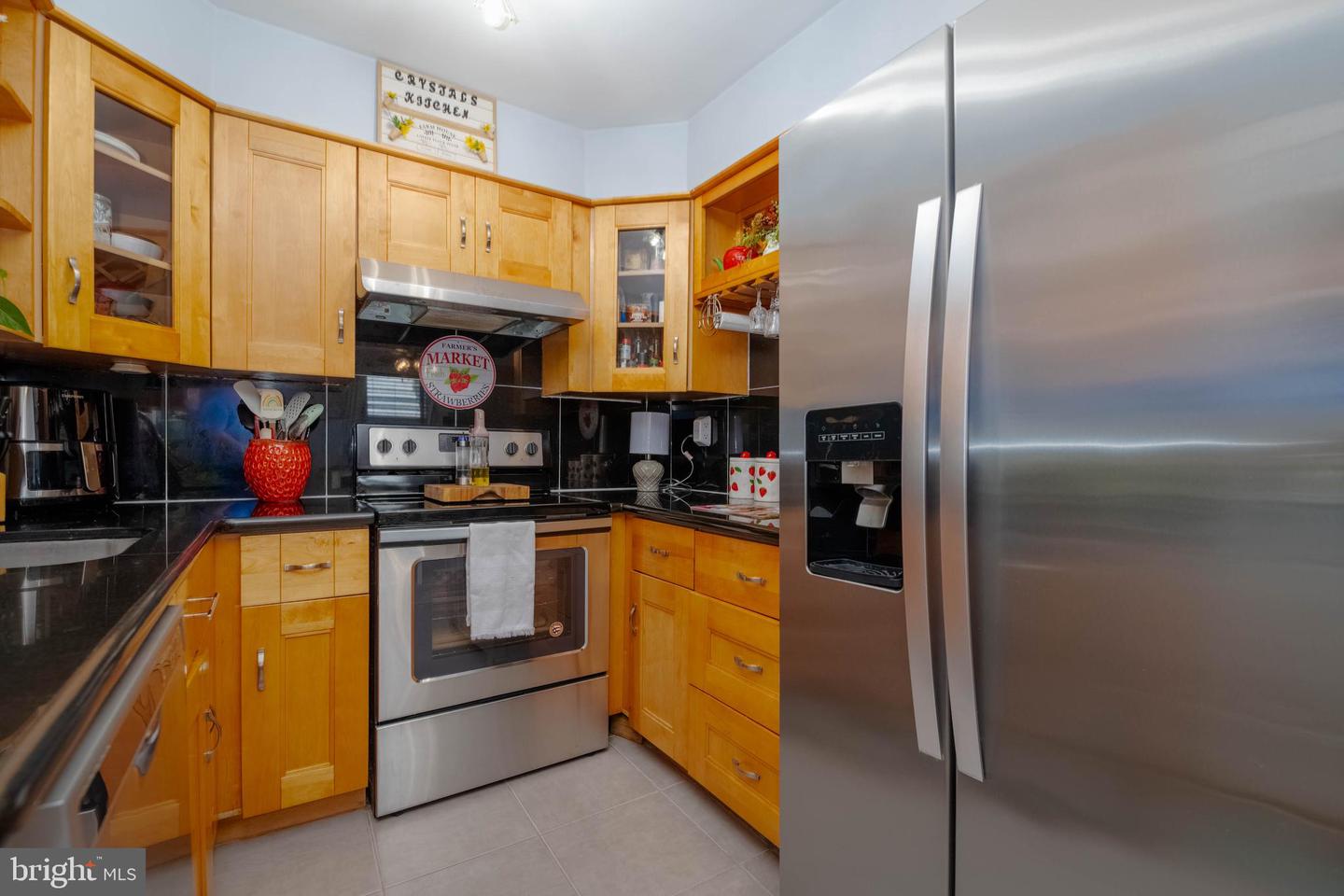 411 Warren Rd Property Photo 17