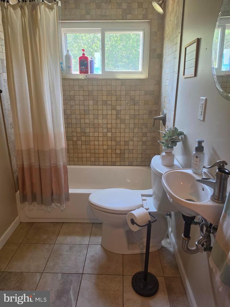 416 Earls Rd Property Photo 13