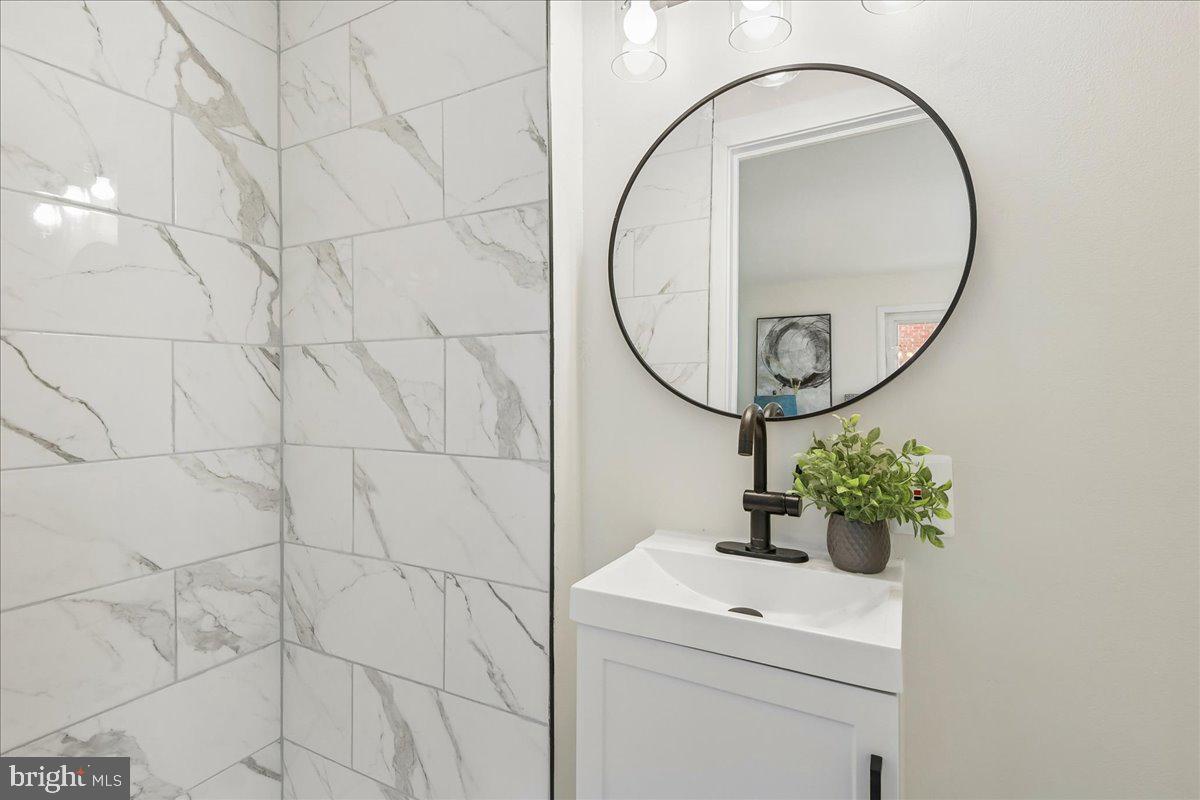 1204 Saint Andrews Way Property Photo 9