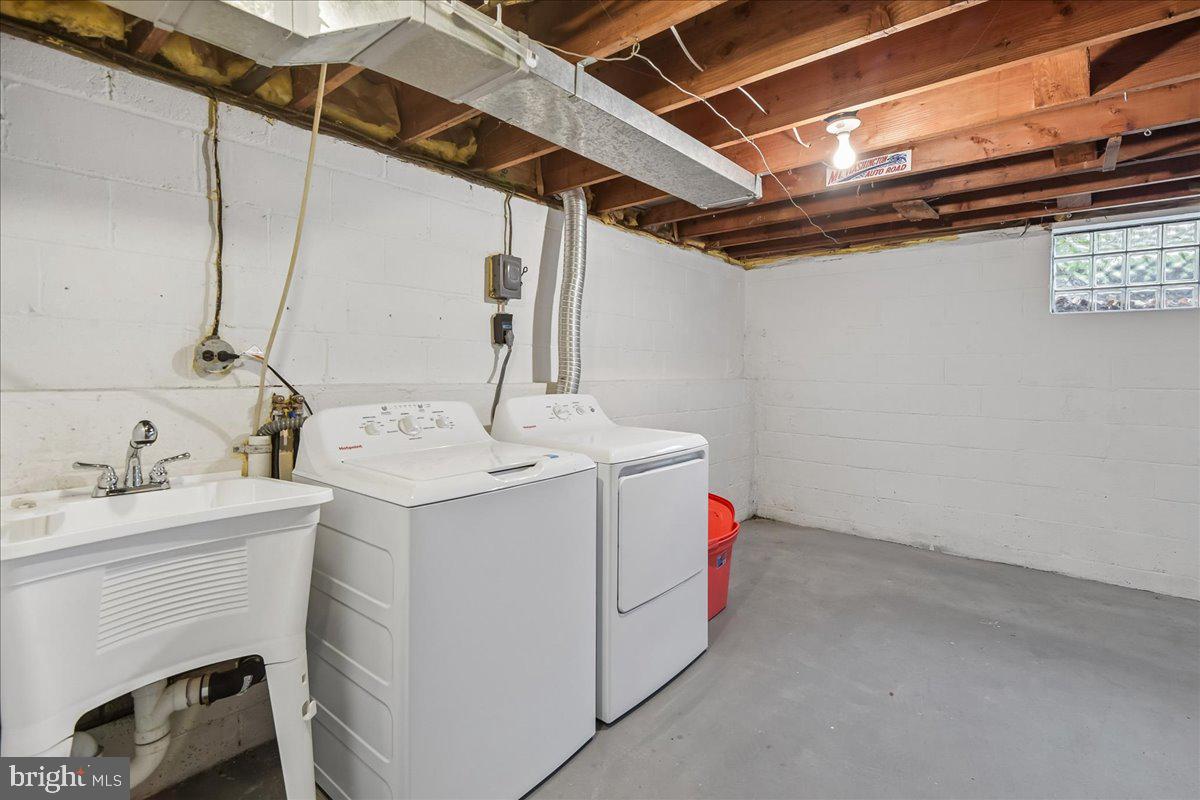 1204 Saint Andrews Way Property Photo 19