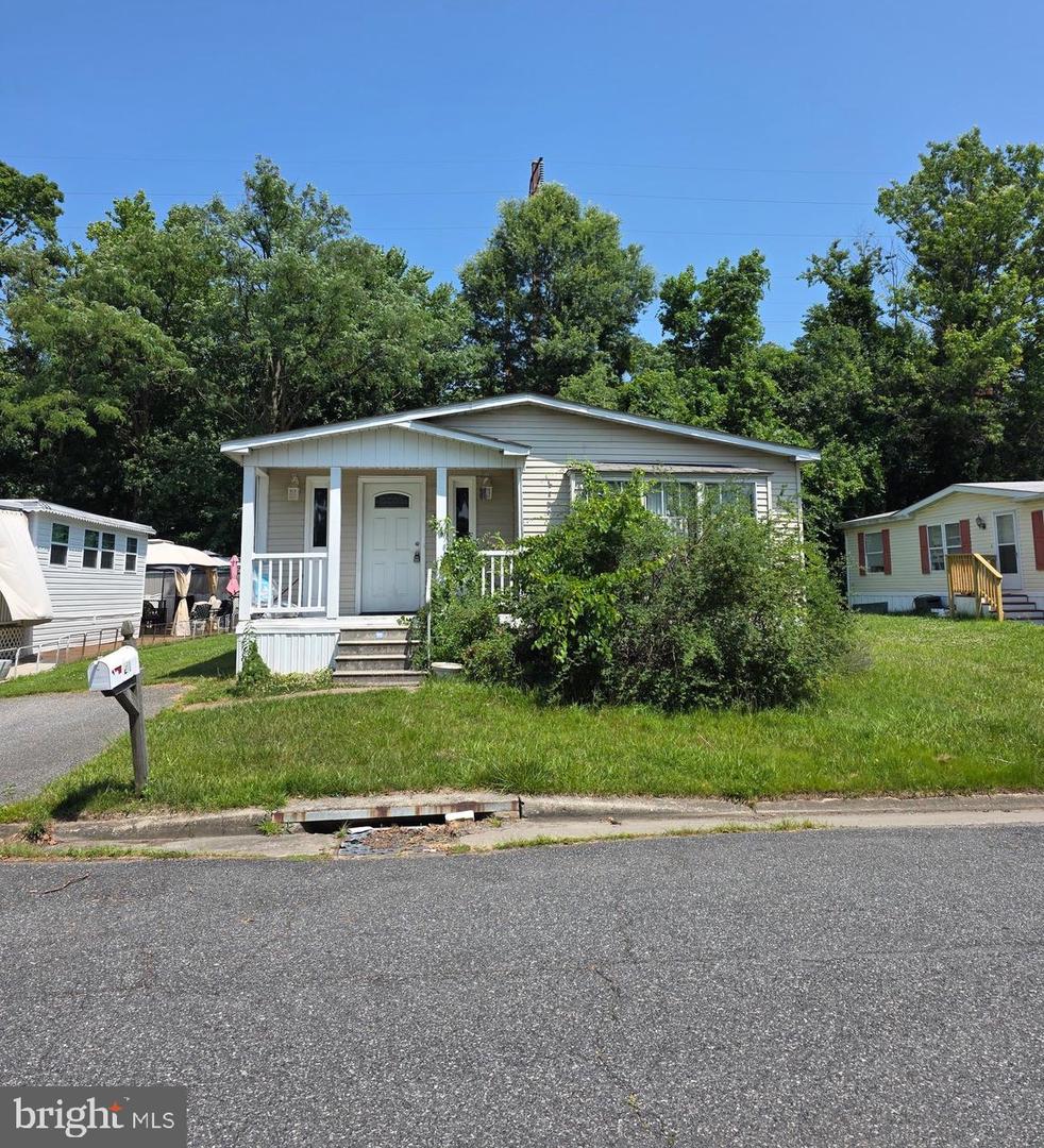 24 TEAROSE DR Property Photo 1