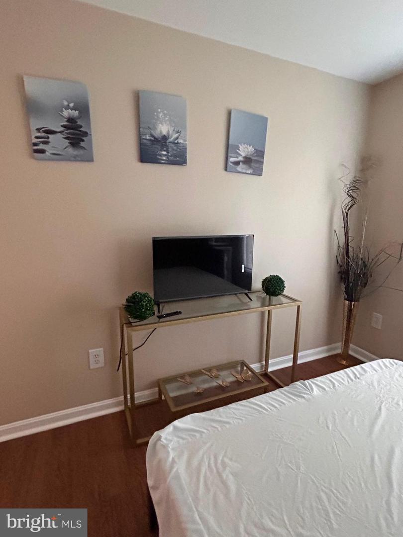8 Trout Lily Ct Property Photo 2