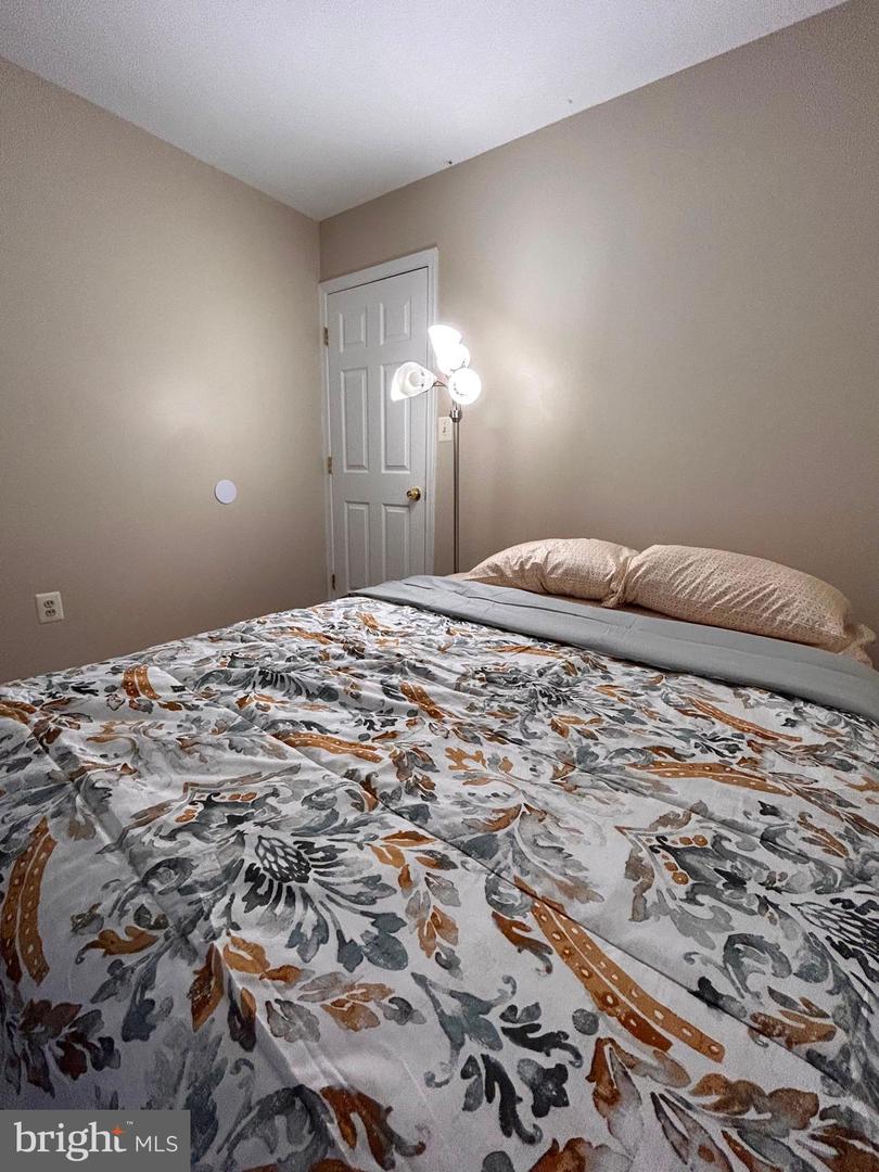8 Trout Lily Ct Property Photo 4