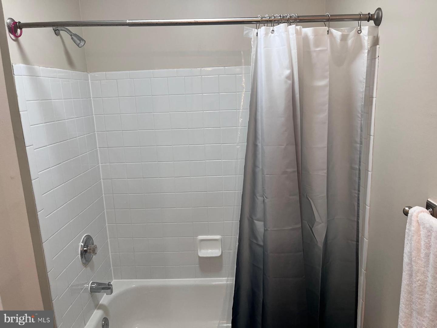 8 Trout Lily Ct Property Photo 9