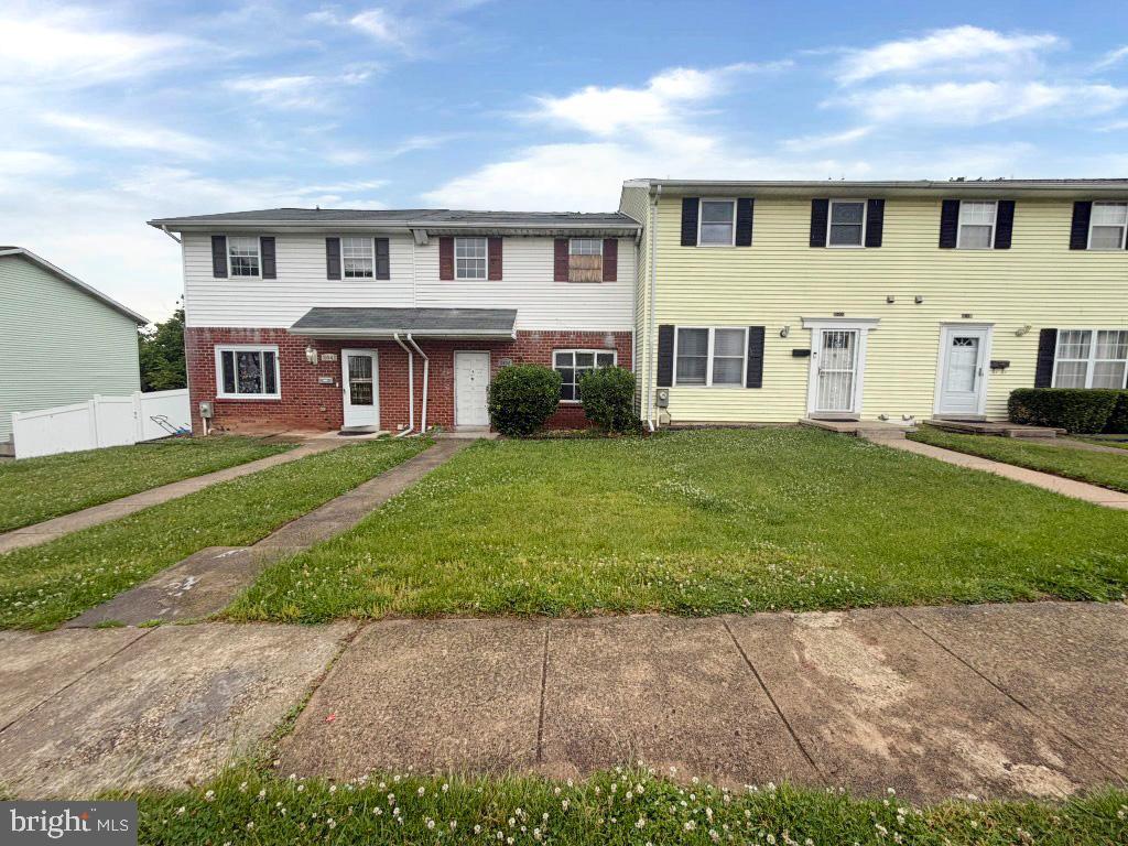 2039 Wintergreen Pl Property Photo 1