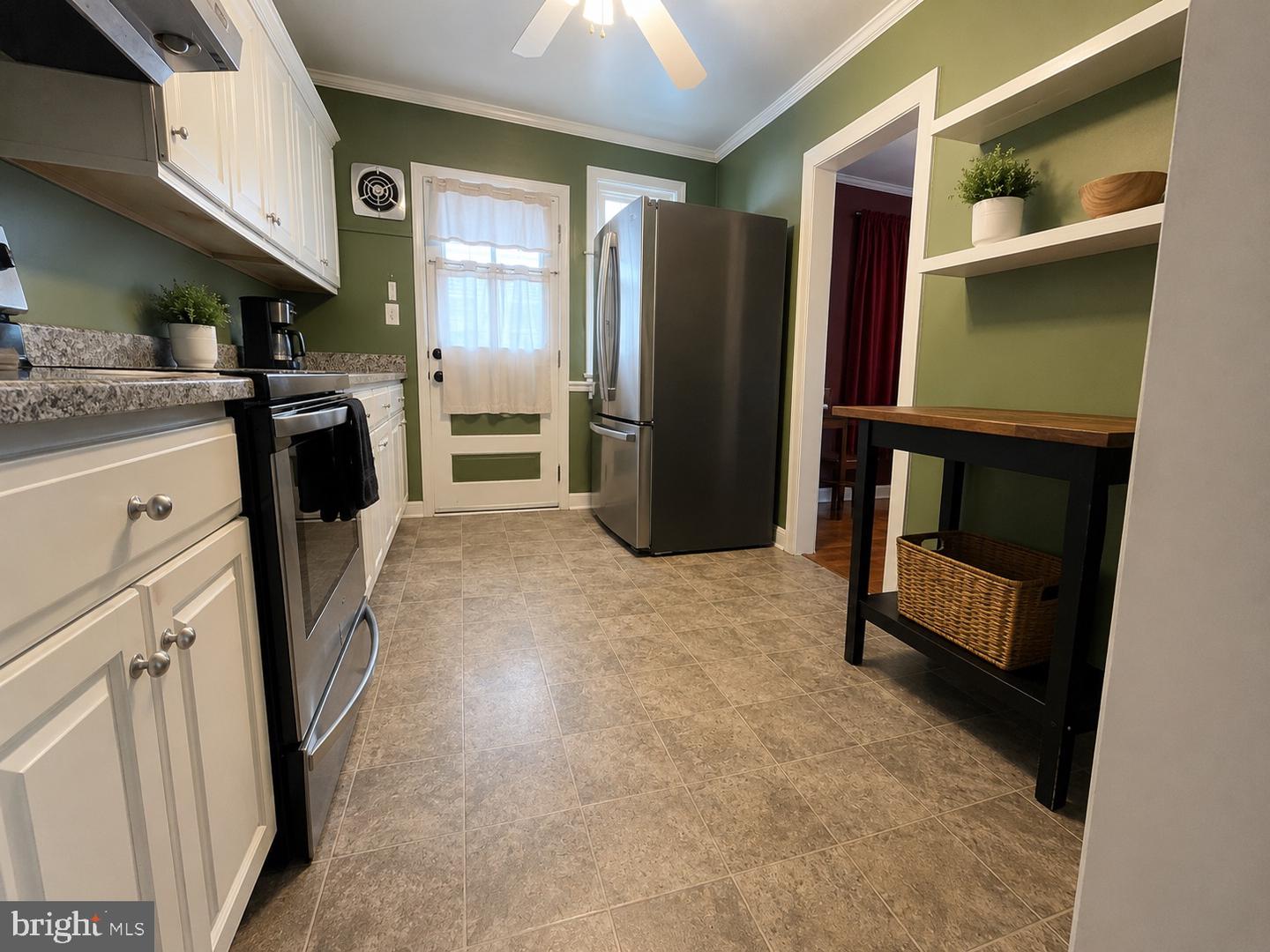 1124 Wilson Property Photo 5