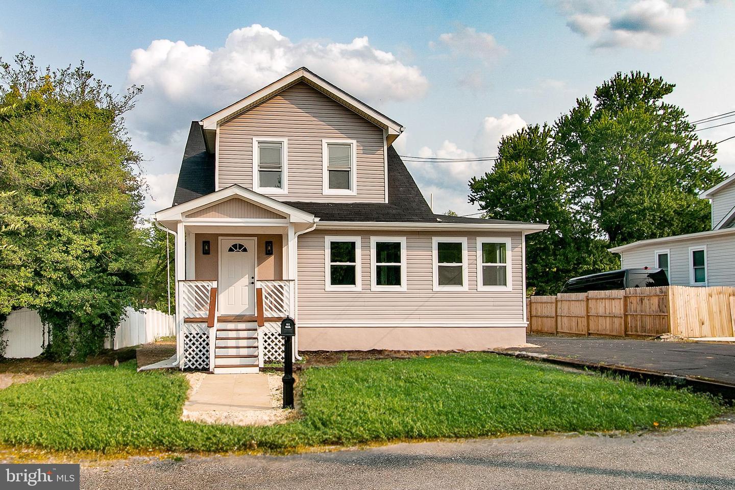 3437 Liberty Gardens Road Property Photo 1