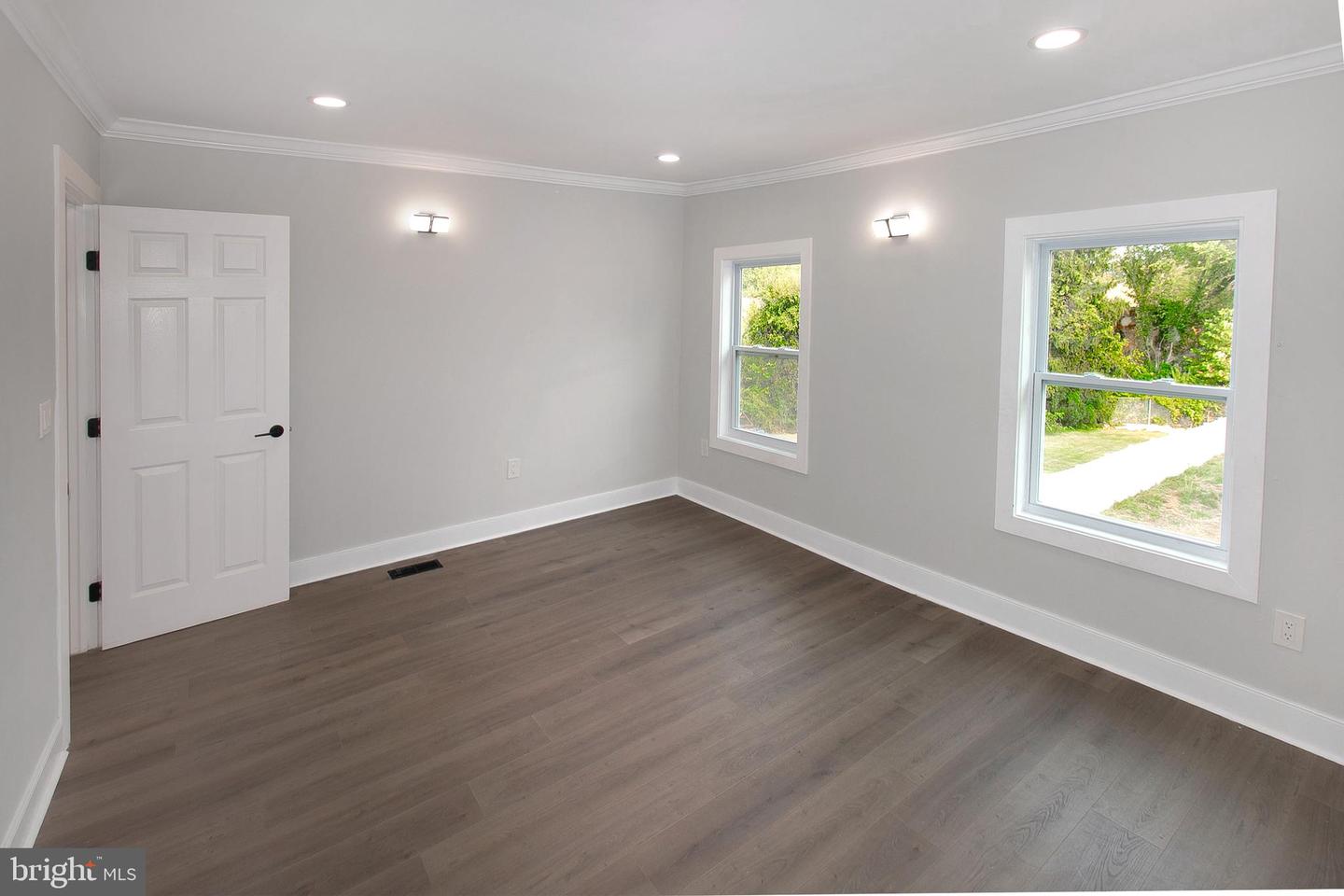 3437 Liberty Gardens Road Property Photo 16