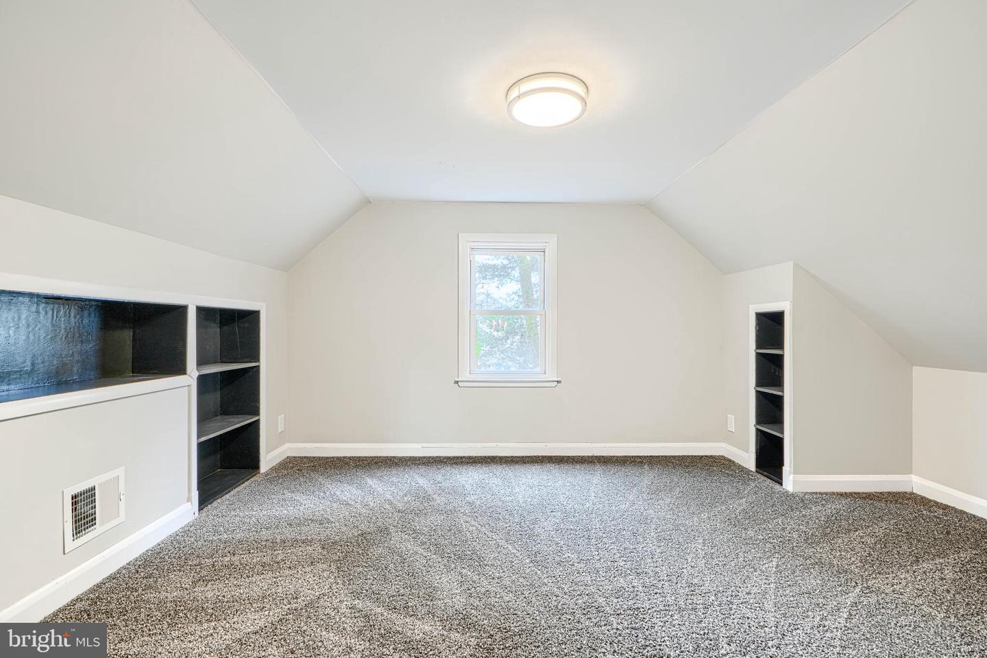 9212 Snyder Ln Property Photo 34
