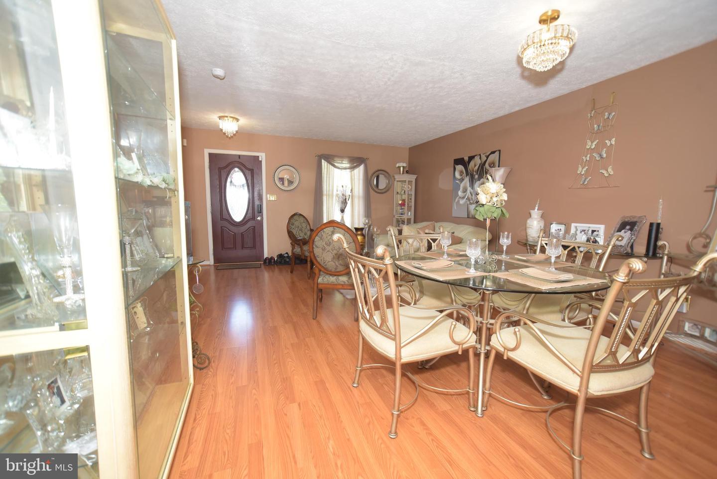 3914 Hunt Harbor Rd Property Photo 3