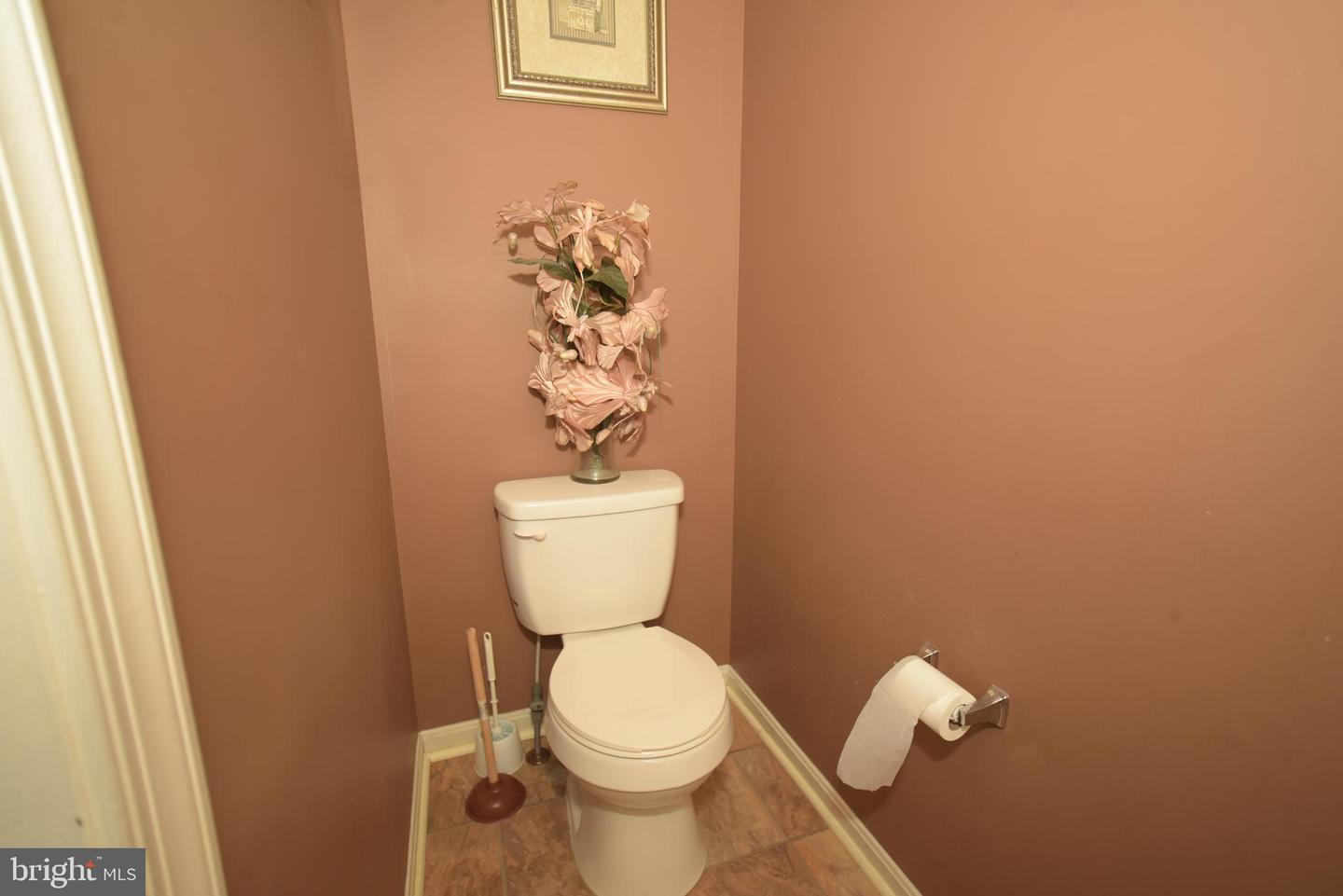 3914 Hunt Harbor Rd Property Photo 8