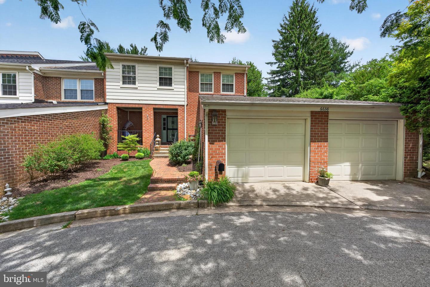 6638 WALNUTWOOD CIR Property Photo 1