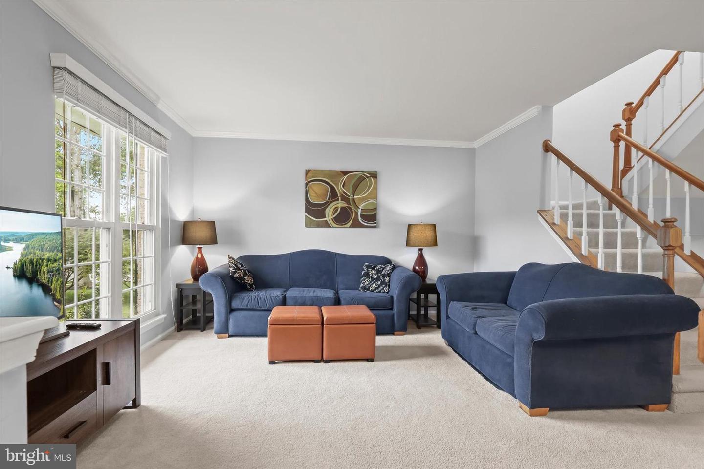 8614 Tower Bridge Way Property Photo 5