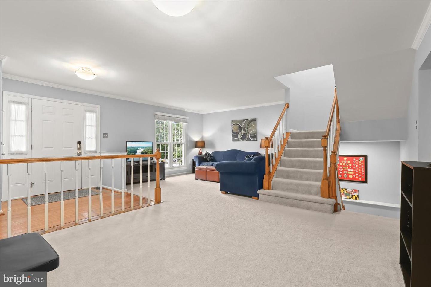 8614 Tower Bridge Way Property Photo 6