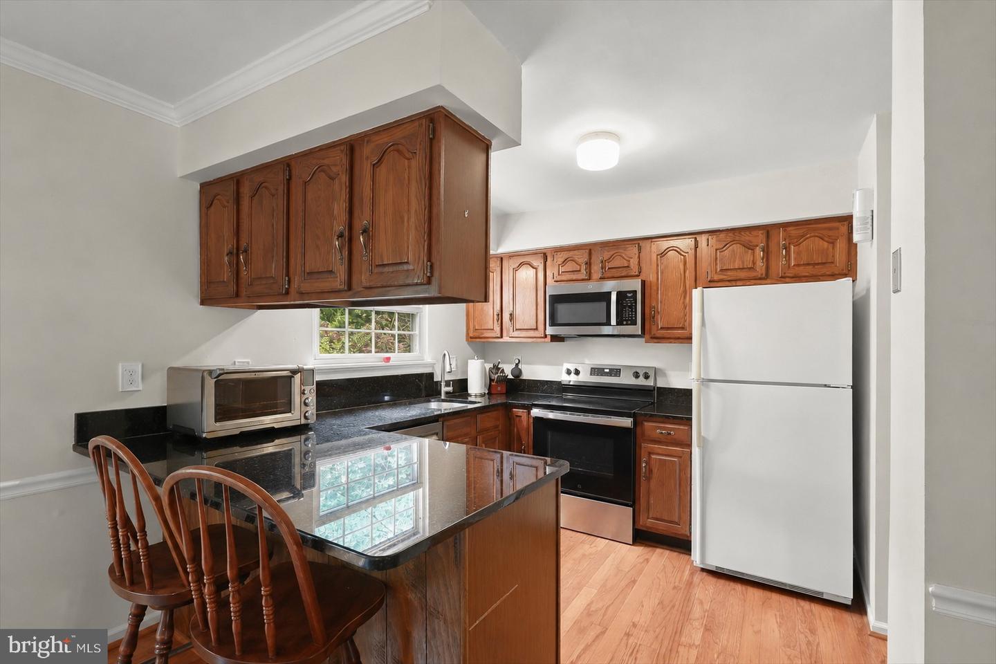 8614 Tower Bridge Way Property Photo 11