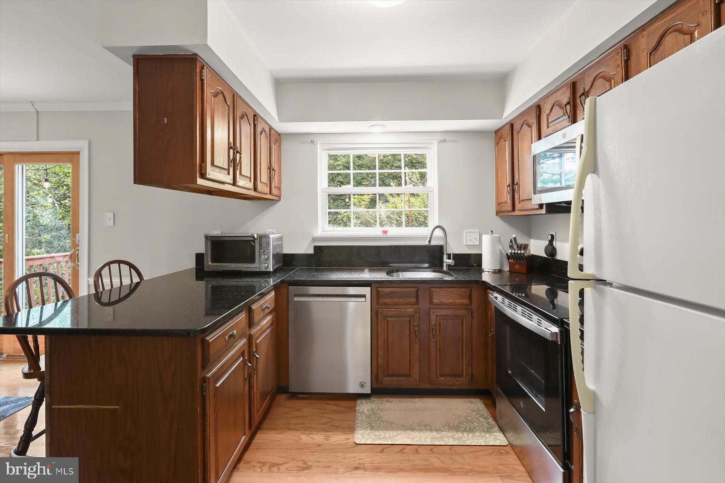 8614 Tower Bridge Way Property Photo 12