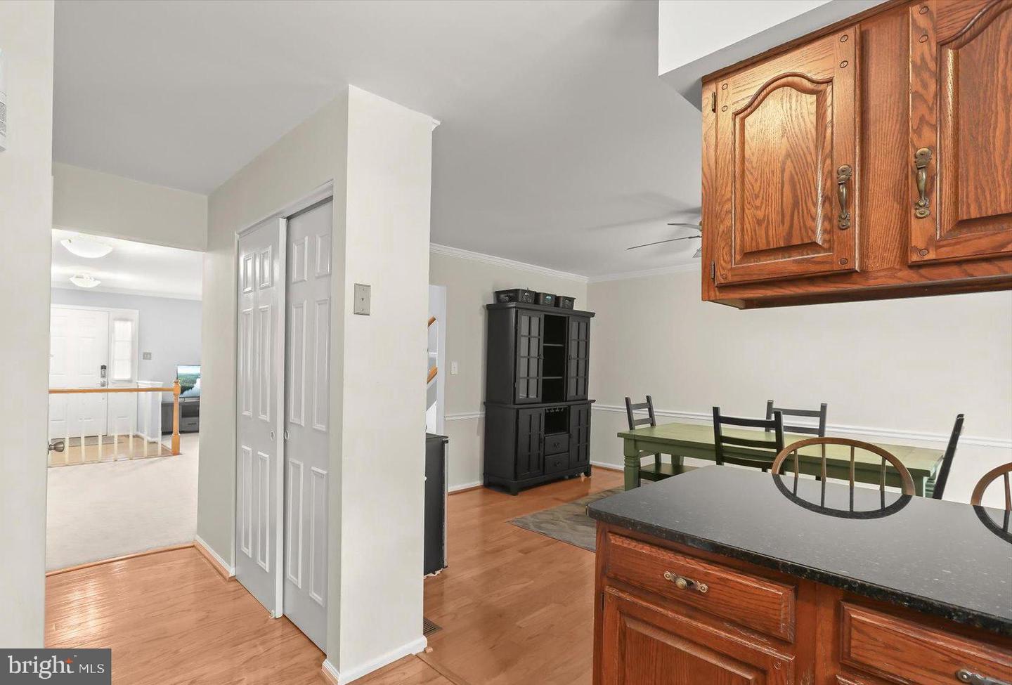 8614 Tower Bridge Way Property Photo 13