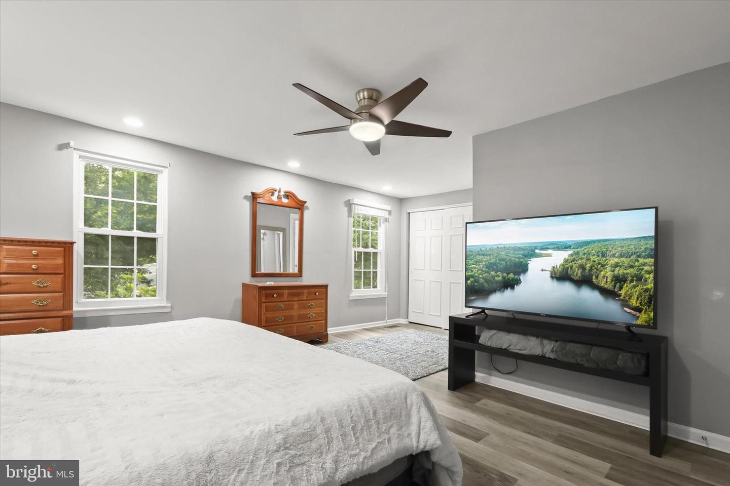 8614 Tower Bridge Way Property Photo 15