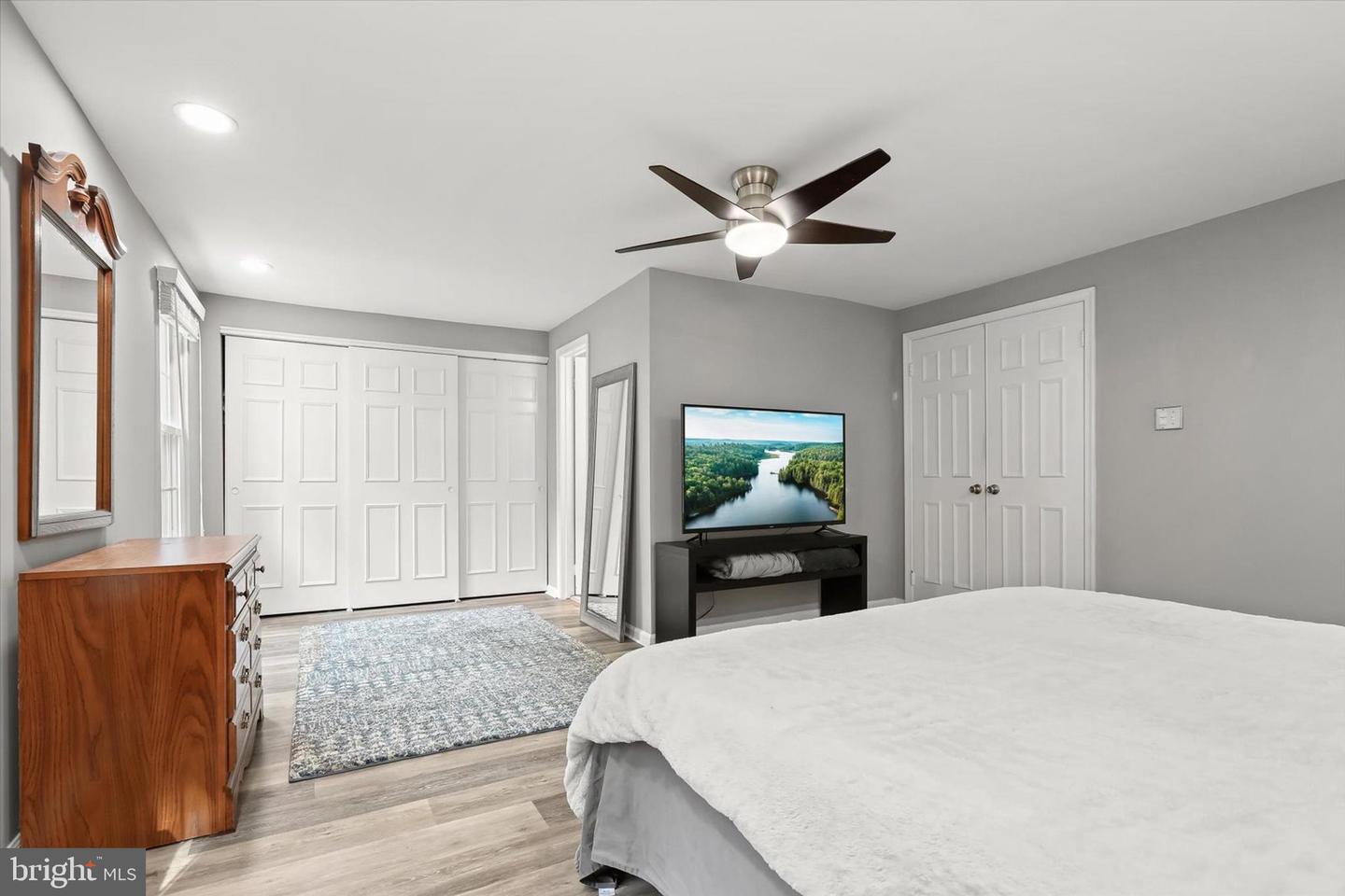 8614 Tower Bridge Way Property Photo 16