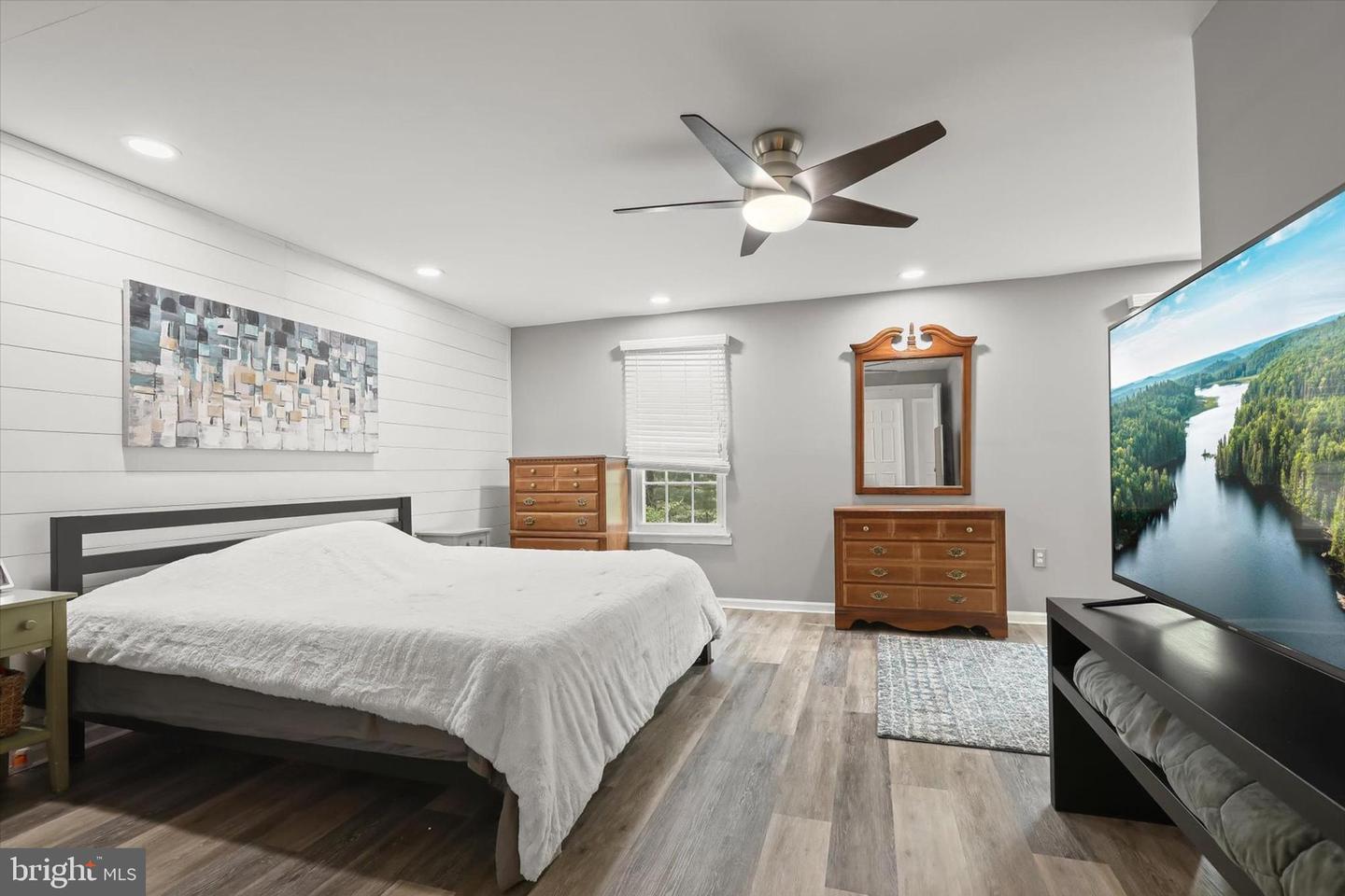 8614 Tower Bridge Way Property Photo 17