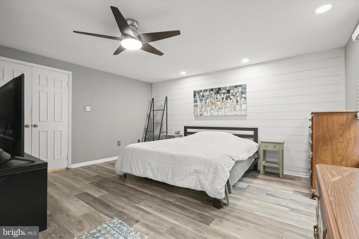8614 Tower Bridge Way Property Photo 18
