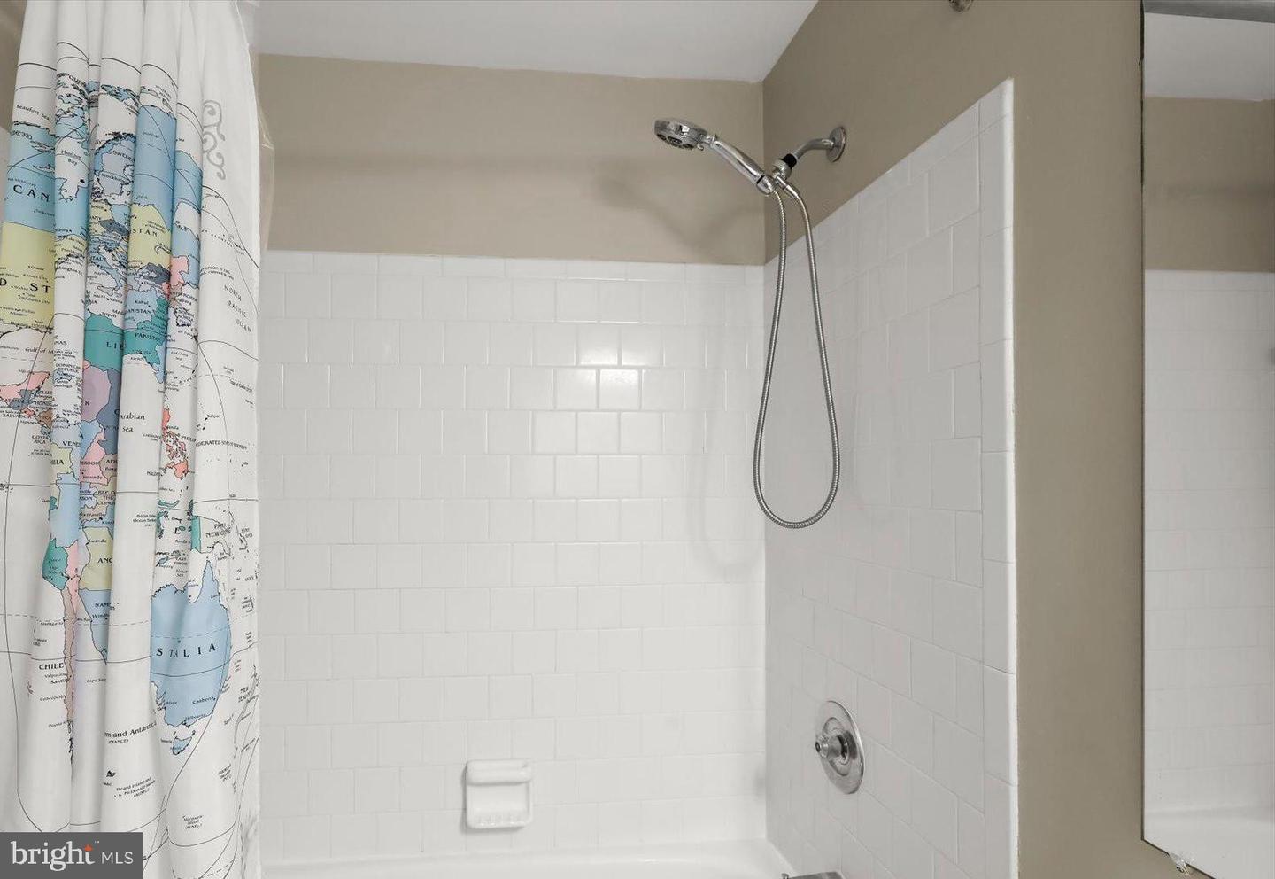 8614 Tower Bridge Way Property Photo 22