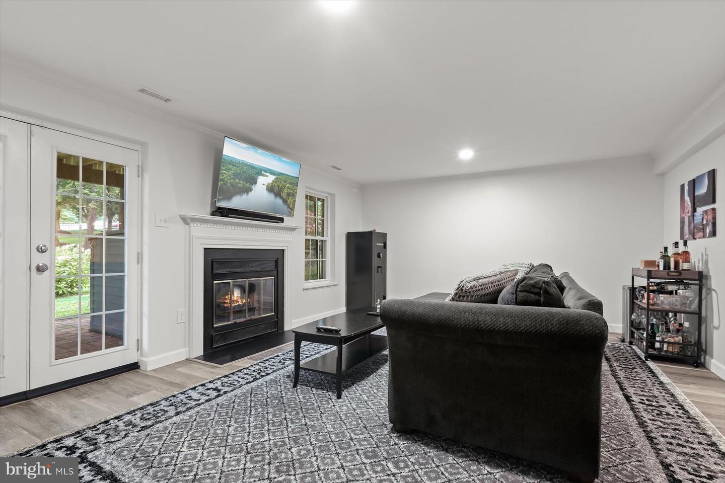8614 Tower Bridge Way Property Photo 28
