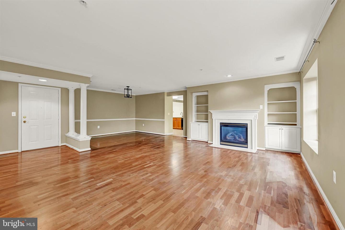 12021 Tralee Rd #402 Property Photo 5