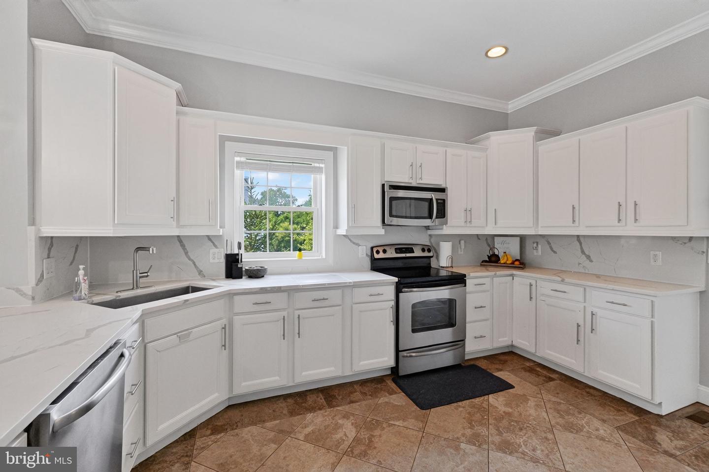4522 Necker Ave Property Photo 7