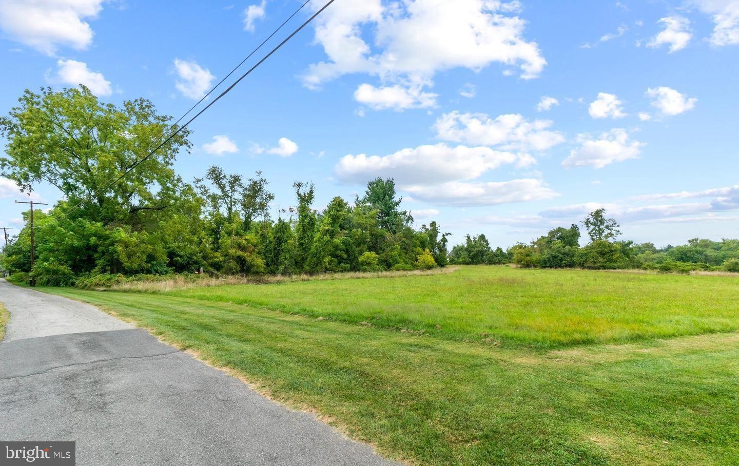 Rices Ln Property Photo 5