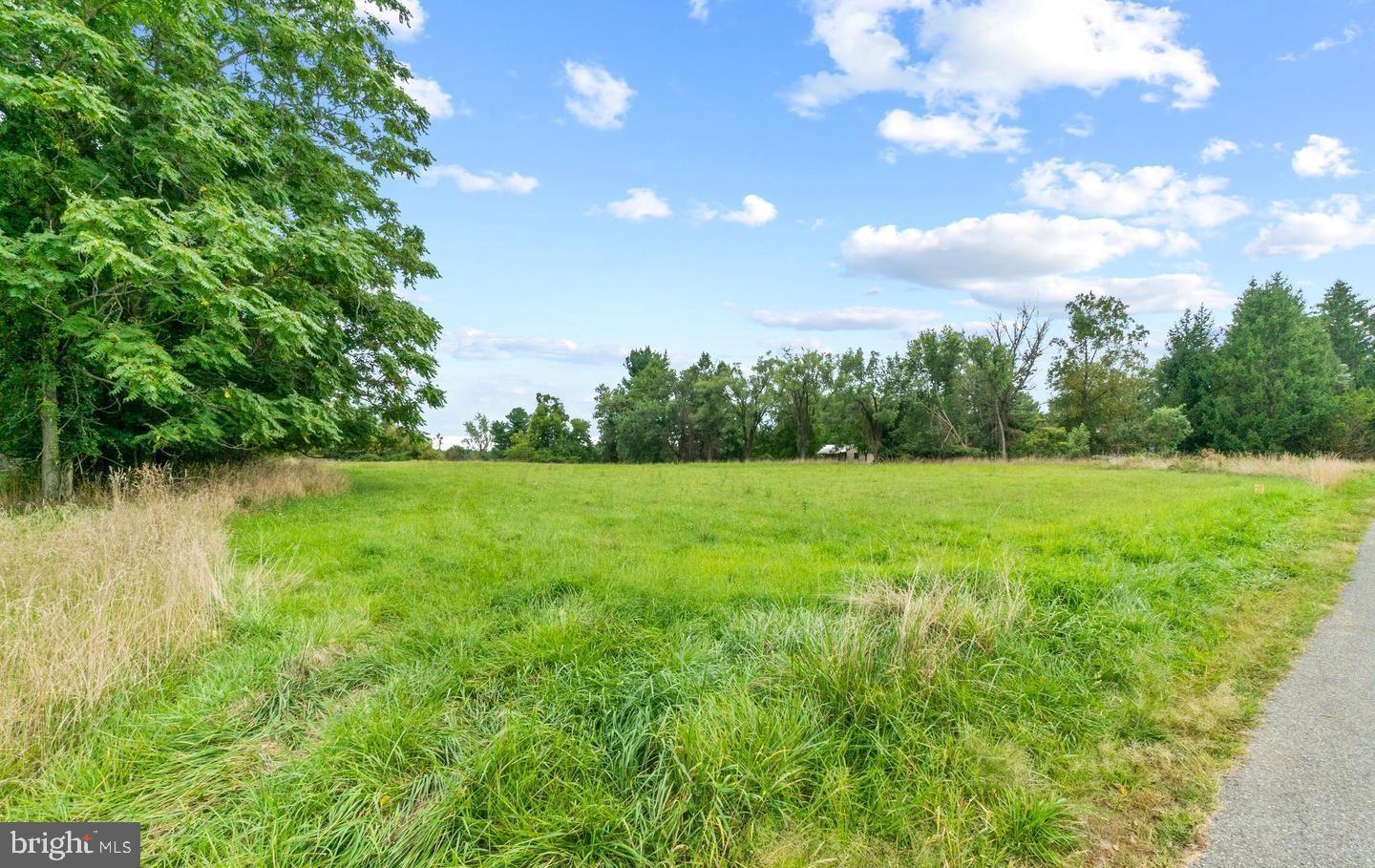 Rices Ln Property Photo 6