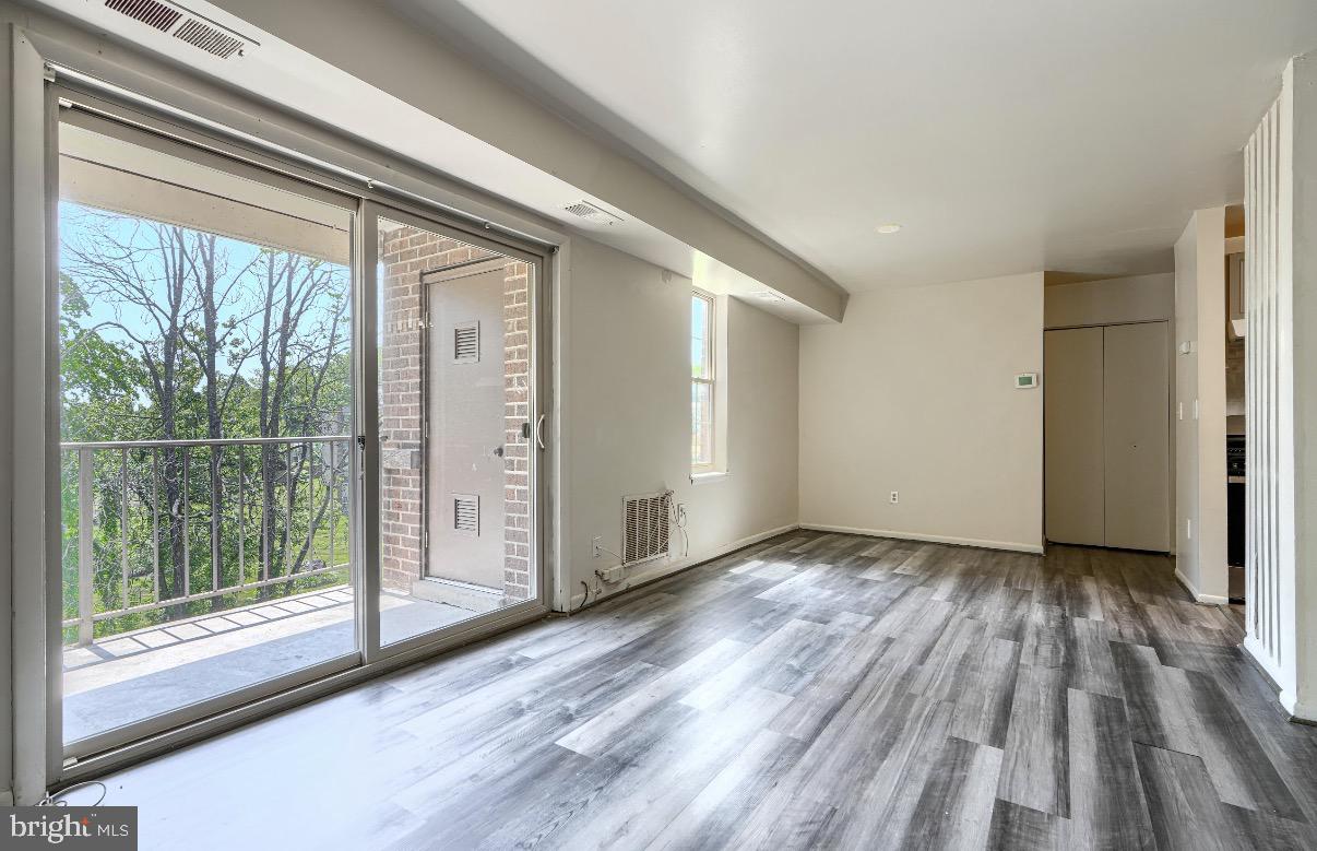 14 Mountbatten Ct Property Photo 7